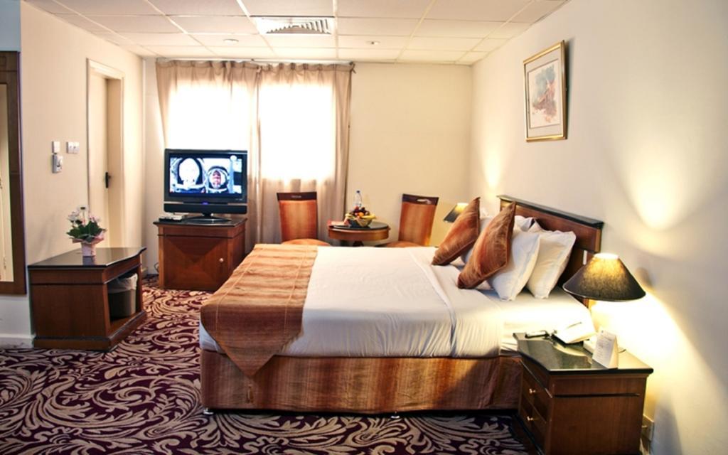 Ramee International Hotel Dubai Room photo