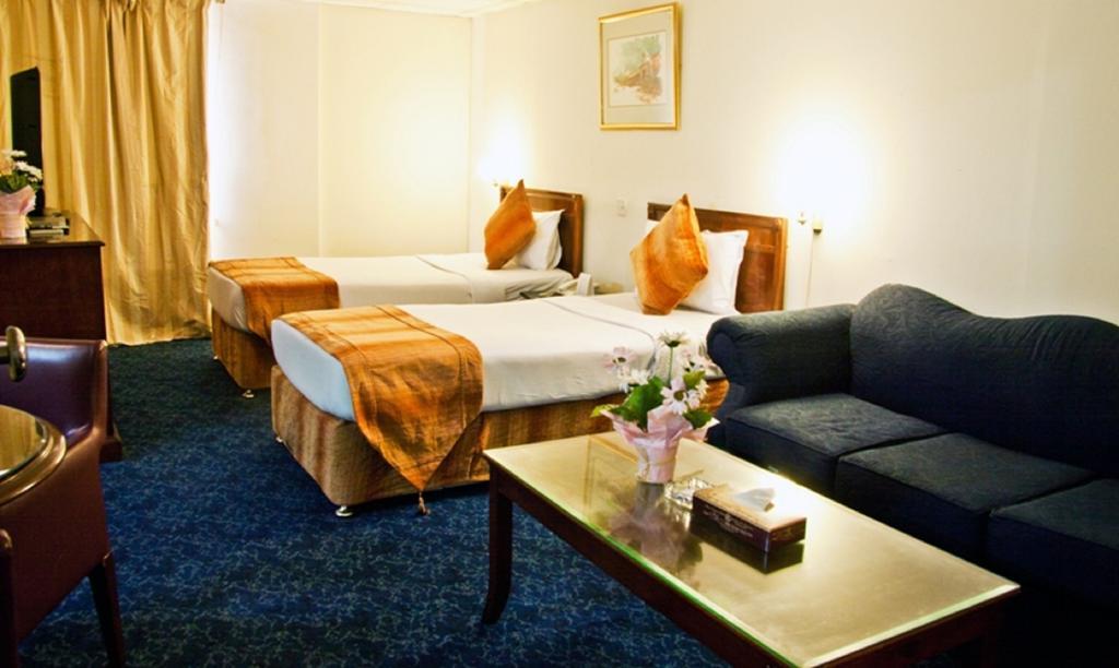 Ramee International Hotel Dubai Room photo